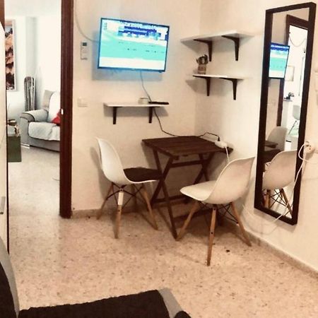 Low Cost Room Málaga Dış mekan fotoğraf