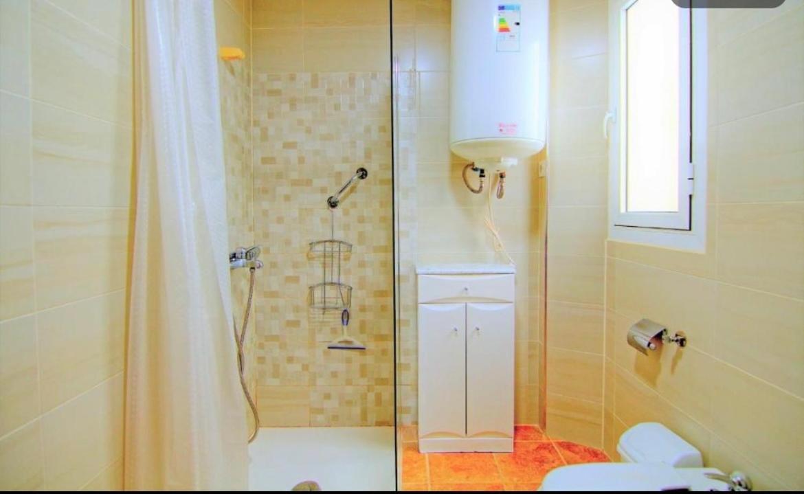 Low Cost Room Málaga Dış mekan fotoğraf